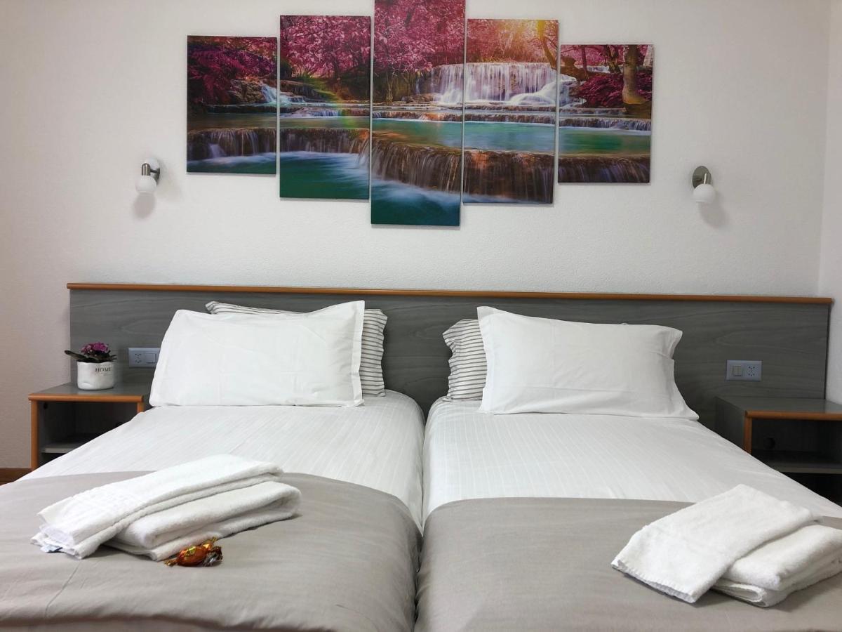 Muralto Hotel Garni Montaldi מראה חיצוני תמונה